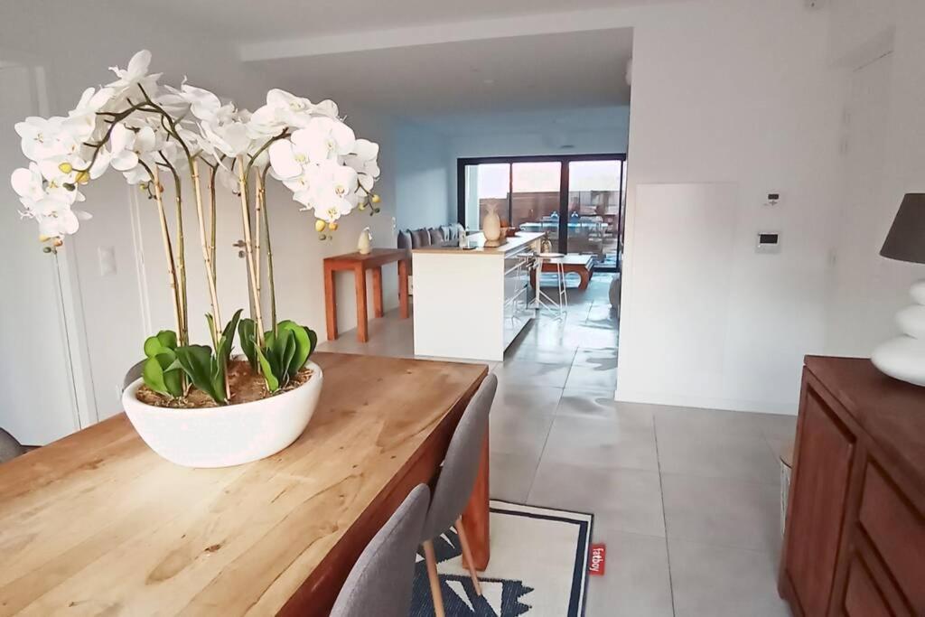Loft Standing 100 M2 A 200 Metres De La Plage Apartamento Lacanau Exterior foto